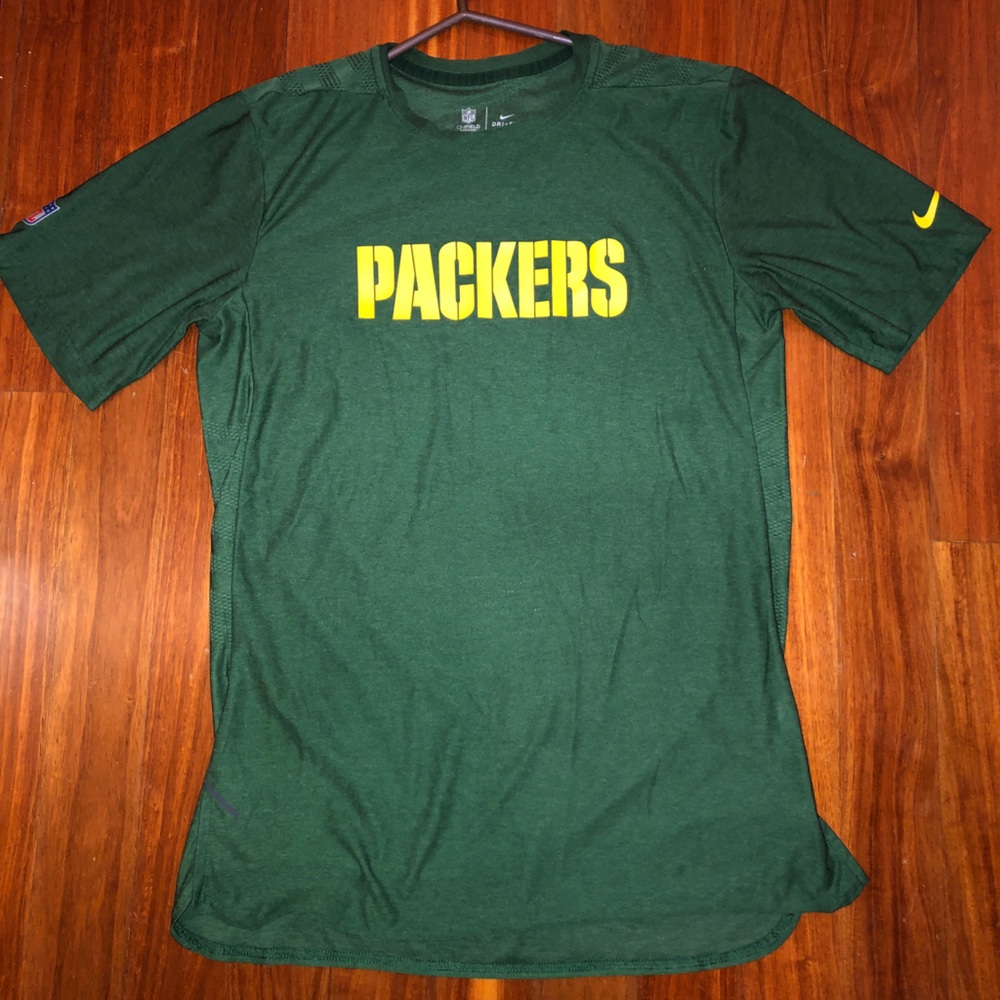 NWOT - Packers Nike Dry Fit t shirt Mens Small